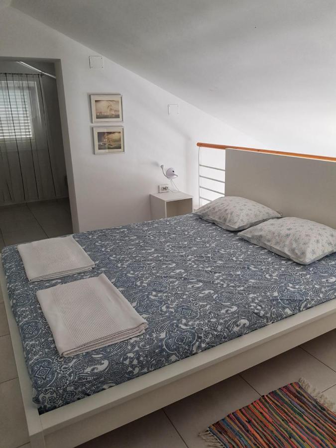 Apartmani Vrancic Mandre Exterior photo